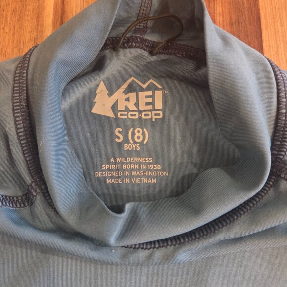 REI RashGuard - Picture 4 of 7